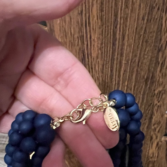 3/$18 Elegant Navy Blue Beaded Necklace Lot 131 - Picture 6 of 7